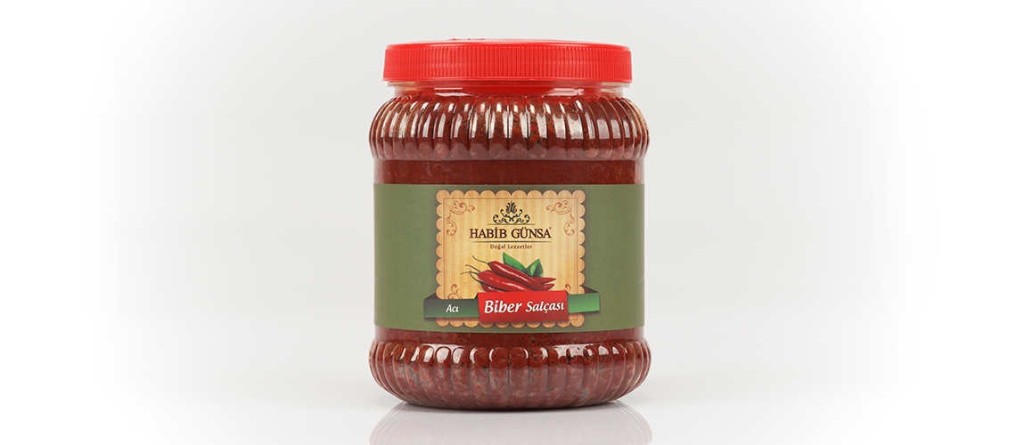 Acı Biber Salçası